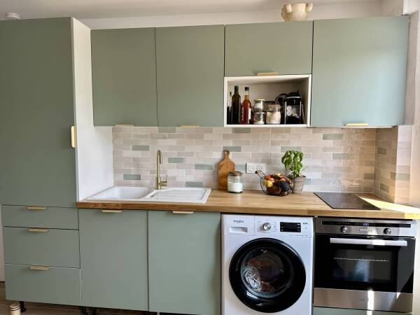 Magnifique studio état neuf dans centre village