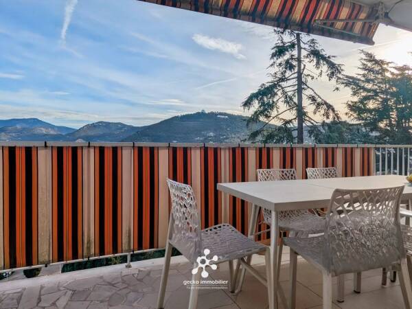 NICE - CIMIEZ/RIMIEZ - Appartement 4 pièces avec terrasse, balcon et vue panoramique