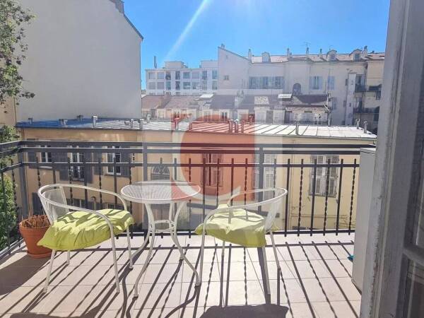 Appartement  - Studio  - 39.06 m² -  298 000 € - À vendre 