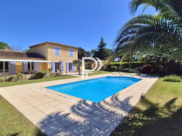 Villa avec piscine