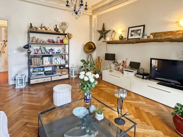 Appartement  - 2 pièces  - 55.08 m2 -  252 000 € - À vendre 