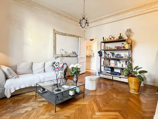 Appartement  - 2 pièces  - 55.08 m2 -  242 000 € - À vendre 
