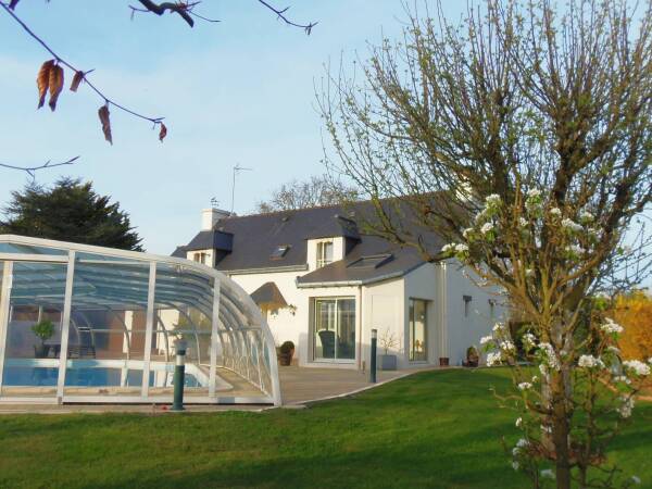 Maison avec piscine, viager occupé, à GUERANDE