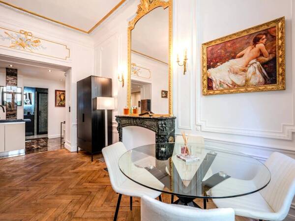 Appartement  - Studio  - 42.0 m2 -  420 000 € - À vendre 