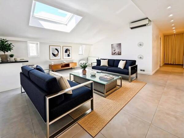 Appartement  - 2 pièces  - 50.96 m² -  245 000 € - À vendre 