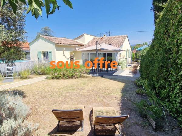 Vente villa Roquebrune sur argens - SOUS OFFRE -