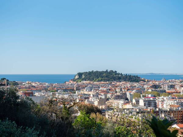 Appartement  - 2 pièces  - 32.01 m² -  180 000 € - À vendre 