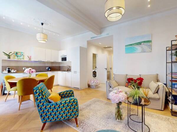 Appartement  - 3 pièces  - 65.0 m² -  545 000 € - À vendre 