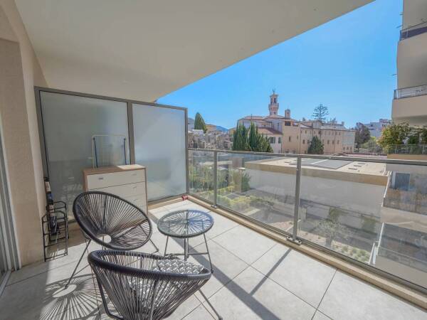 Appartement  - Studio  - 28.92 m² -  179 000 € - À vendre 