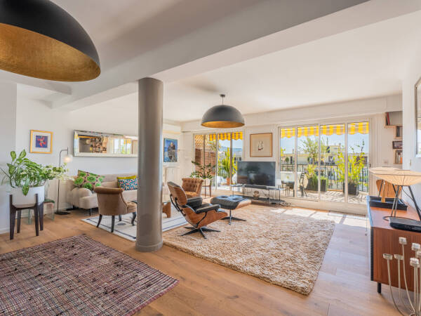 Appartement  - 4 pièces  - 121.2 m² -  1 140 000 € - À vendre 