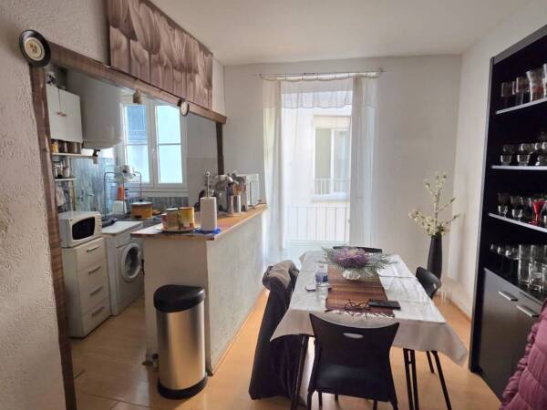 Viager Libre par perception de loyers - Appt F3 - 43m² - Loué 1200€/mois - Nice Gare