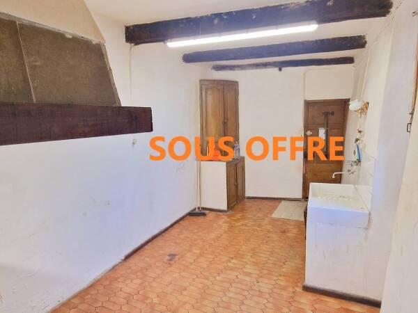 Achat appartement à rénover à Roquebrune sur argens -SOUS OFFRE-