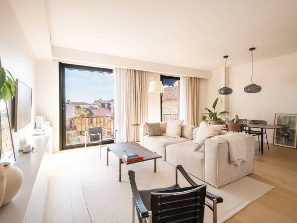 Appartement  - 3 pièces  - 85.24 m² -  690 000 € - À vendre 