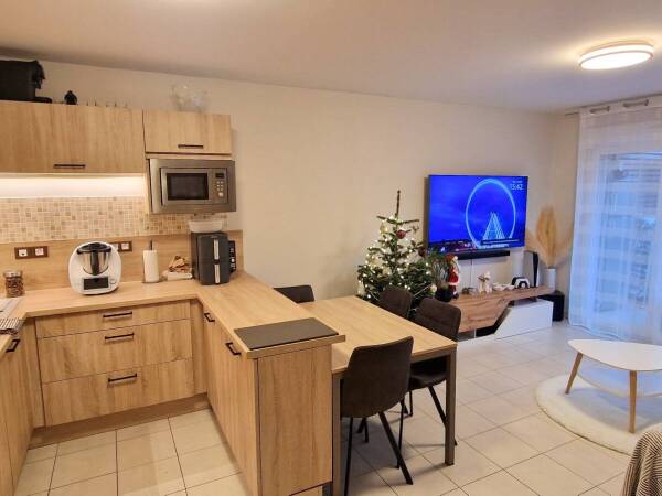 A vendre appartement en rez-de-jardin  à Roquebrune-sur-argens