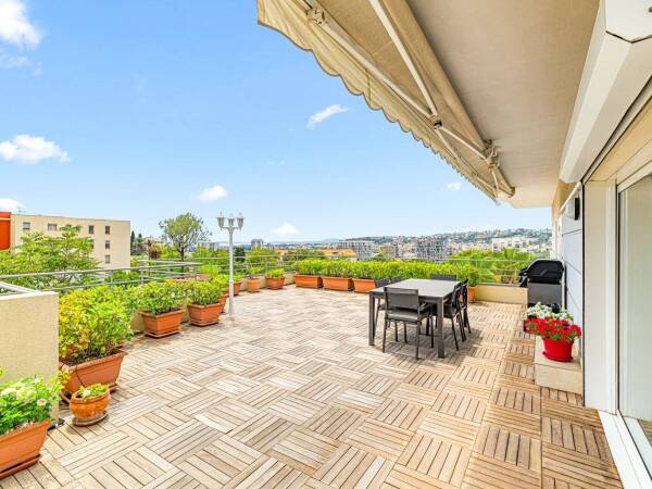 Appartement  - Duplex  - 4 pièces  - 98.83 m² -  725 000 € - À vendre 