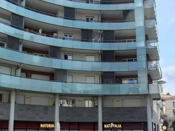Appartement  - 3 pièces  - 65.0 m2 -  630 000 € - À vendre