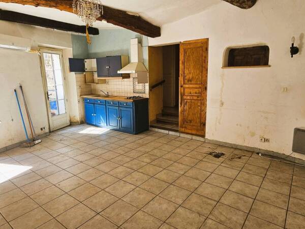 Achat appartement à rénover à Roquebrune sur argens