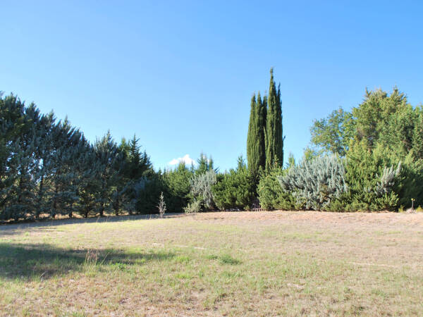 Terrain à Villecroze