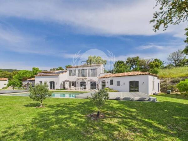 Propriété d’exception avec vue panoramique à Plan de la Tour