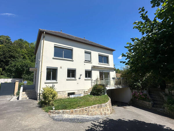 Maison Bonneuil Les Eaux 7 pièce(s) 200 m2