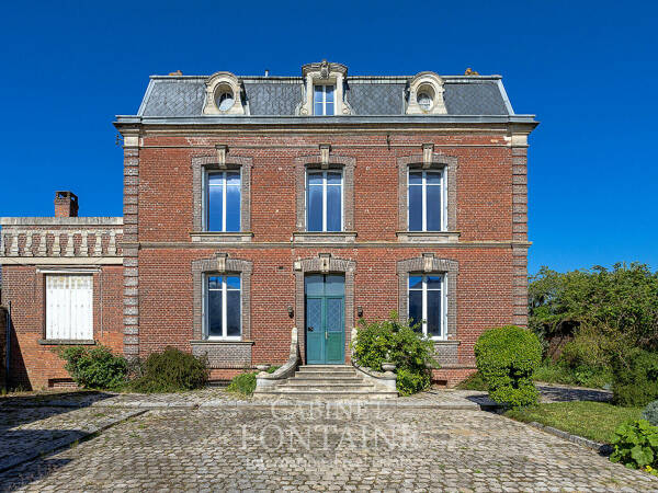 Maison Bourgeoise aux portes de Beauvais 10 pièce(s) 281 m2.