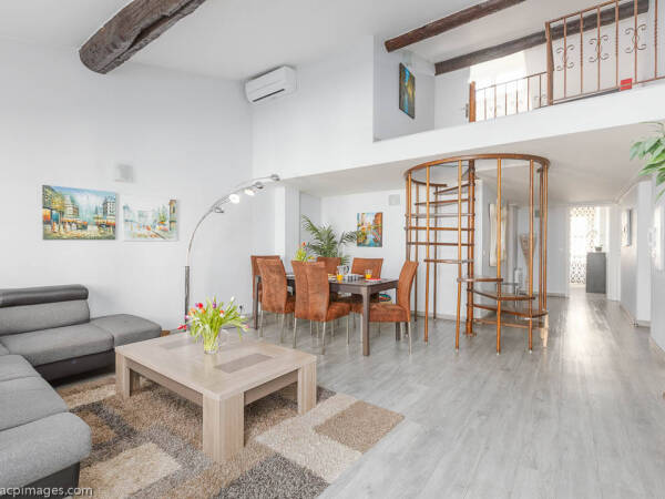Appartement  - 4 pièces  - 90.0 m² -  845 000 € - À vendre 