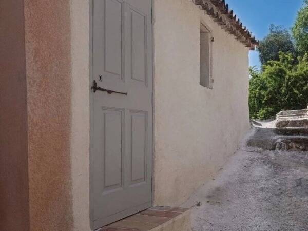 Maison de village Montfort sur Argens:Charme et Authenticité