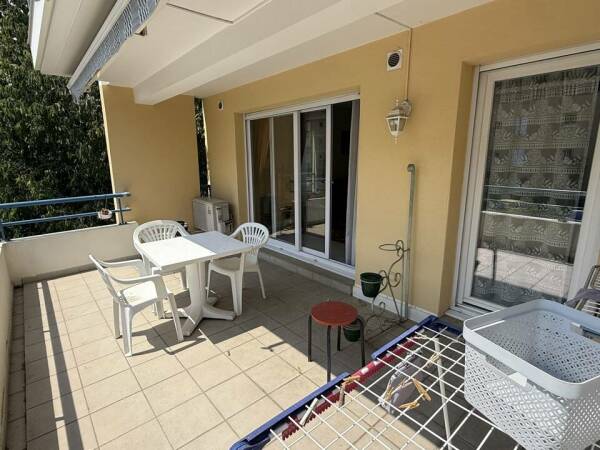 Viager occupé Fréjus 3P terrasse garage – Dame 90 ans | Azur Viager