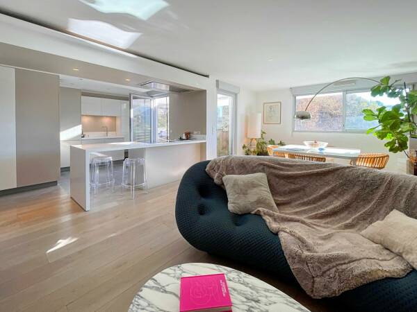 Appartement  - 4 pièces  - 82.78 m2 -  420 000 € - À vendre 