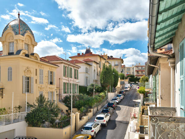 Appartement  - 2 pièces  - 41.31 m2 -  240 000 € - À vendre 