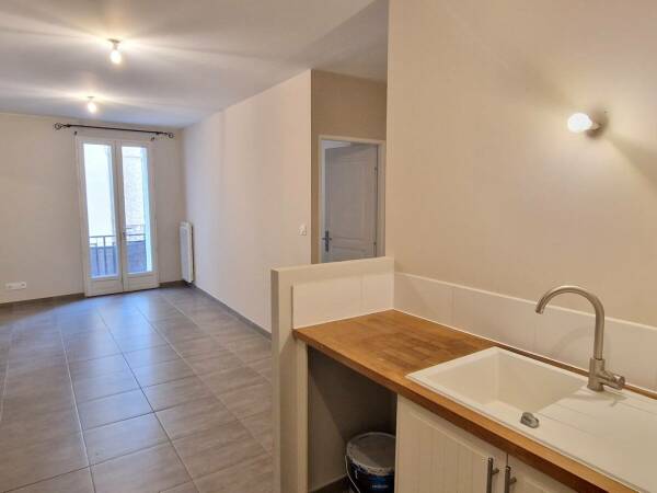 Appartement entièrement rénové