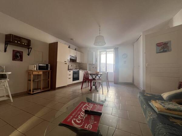 IMMEUBLE EN VENTE À TERME LIBRE