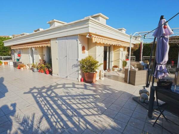 VILLA SUR LE TOIT