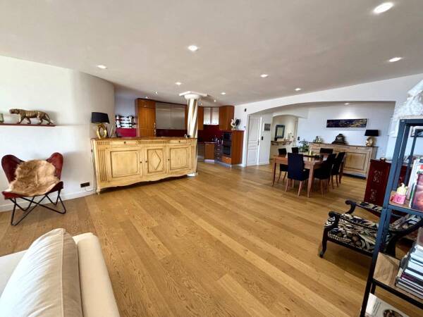 Vente en Nue Propriété sur Homme de 76 ans - Appt F3 Vue Mer La Ciotat 13600