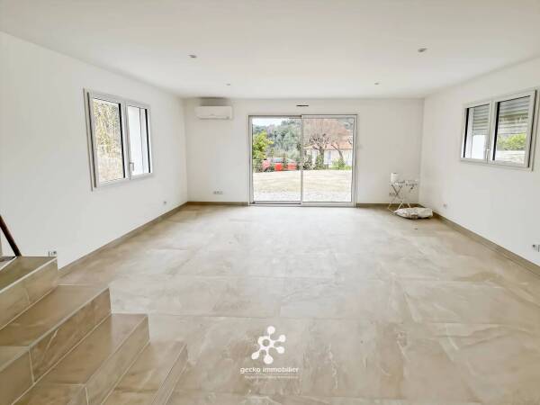 TOURRETTE-LEVENS MAISON NEUVE