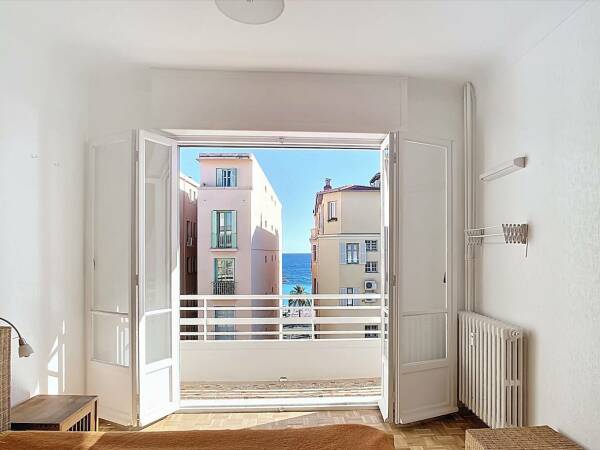 Appartement  - 2 pièces  - 48.53 m2 -  360 000 € - À vendre 