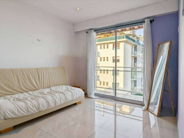 Appartement  - 4 pièces  - 100.87 m2 -  620 000 € - À vendre 