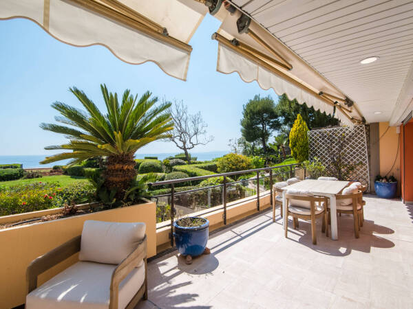 Appartement  - 3 pièces  - 110.32 m² -  1 680 000 € - À vendre 