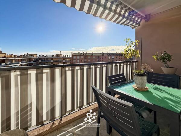 Studio en plein centre ville de Vence