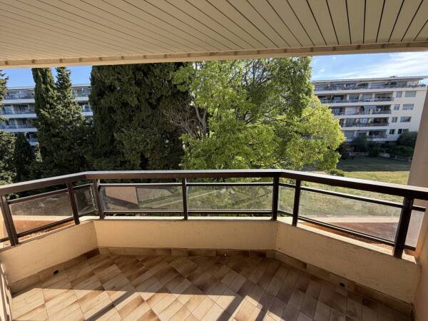 Appartement  - 3 pièces  - 70.98 m² -  430 000 € - À vendre 