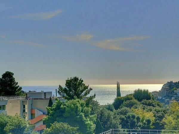 Appartement  - Penthouse  - 4 pièces  - 85.0 m2 -  650 000 € - À vendre