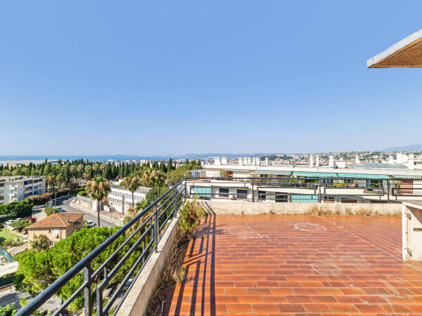 Appartement 2 pièces 54 m² · à Nice · 54 m² · 395 000 €