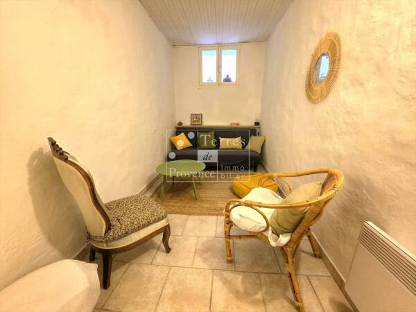 Charmante maison de village à Aups, 71 m², 1 chambre