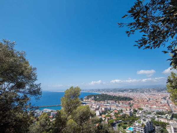 Maison  - 8 pièces  - 286.57 m² -  2 950 000 € - À vendre 