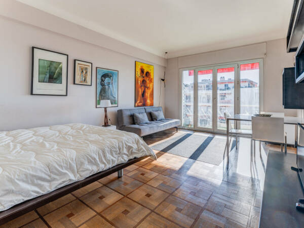 Appartement  - Studio  - 35.0 m2 -  249 000 € - À vendre 