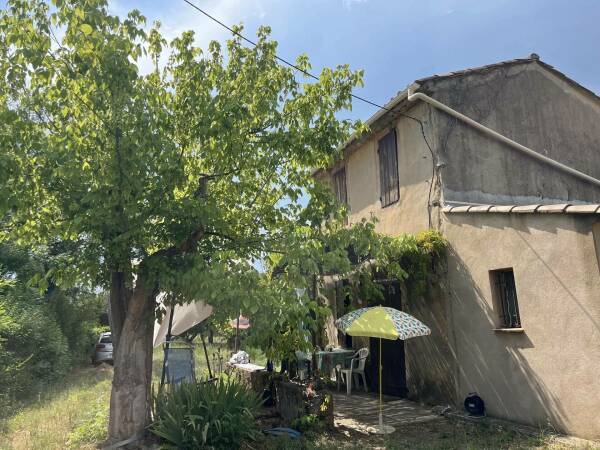 Maison Montfort sur Argens a rénover