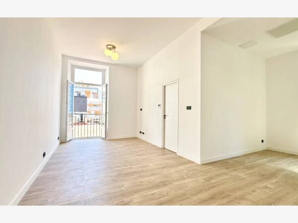 Appartement  - 2 pièces  - 49.3 m² -  310 000 € - À vendre 