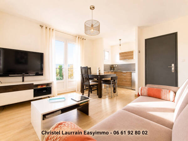 Appartement à LES SALLES SUR VERDON