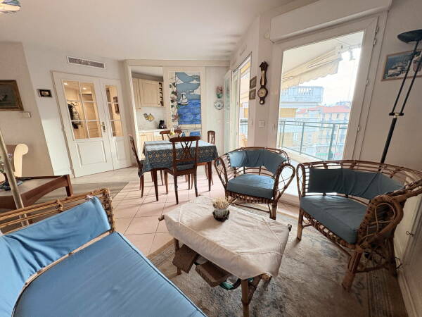 Appartement  - 3 pièces  - 54.75 m2 -  460 000 € - À vendre 