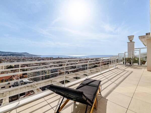 Appartement  - 2 pièces  - 50.06 m² -  445 000 € - À vendre 